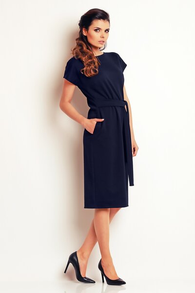 Klasyczna granatowa sukienka z krótkim rękawem