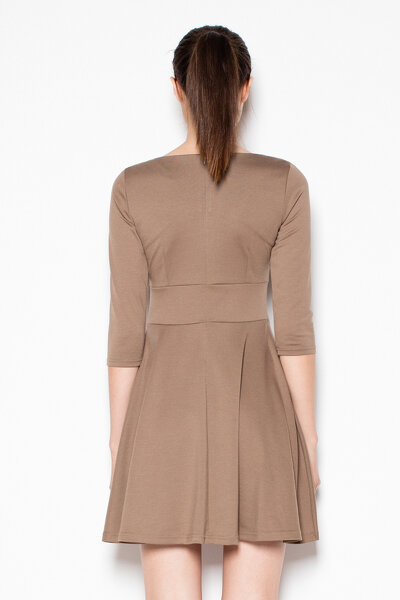 Brązowa rozkloszowana sukienka mini z rękawem 3/4