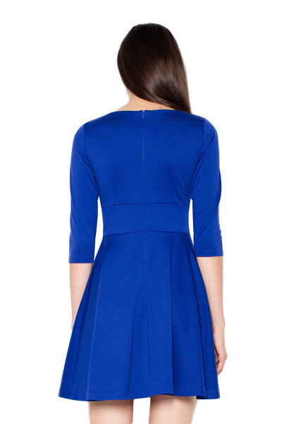 Szafirowa rozkloszowana sukienka mini z rękawem 3/4