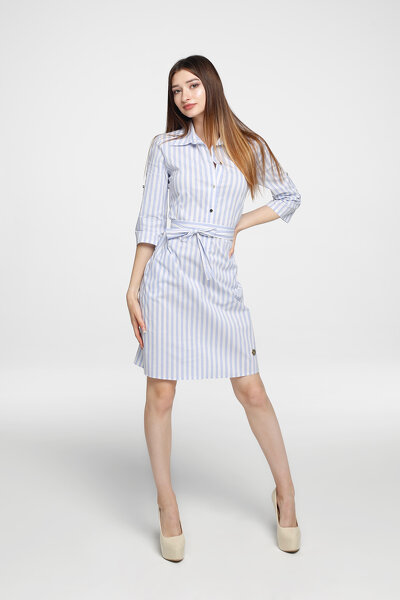 Koszulowa sukienka w niebieskie paski