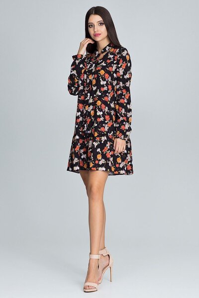 Czarna sukienka trapezowa w czerwone kwiaty