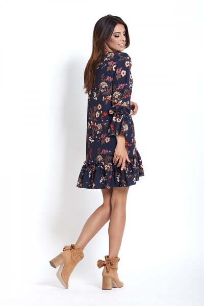 Kwiecista sukienka w stylu boho o trapezowym kroju