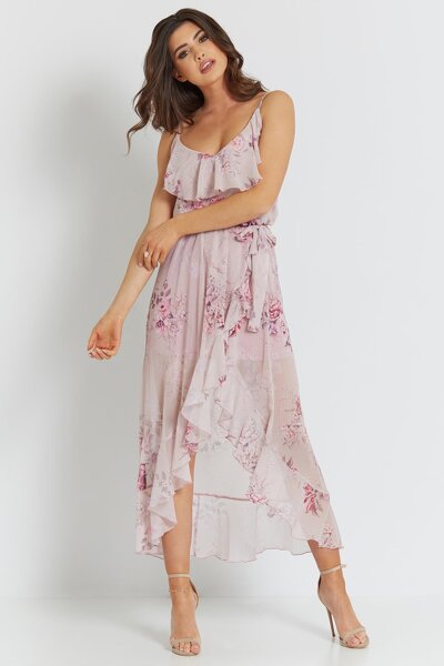 Kwiecista zwiewna sukienka o asymetrycznym fasonie