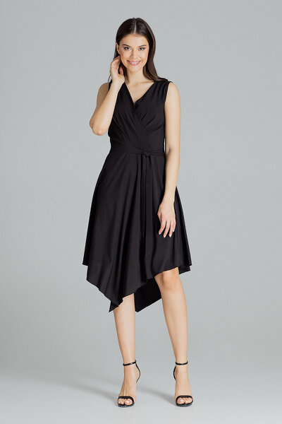 Letnia asymetryczna sukienka w czarnym kolorze
