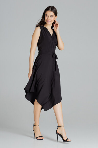 Letnia asymetryczna sukienka w czarnym kolorze