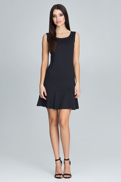 Sukienka z falbanką w czarnym kolorze