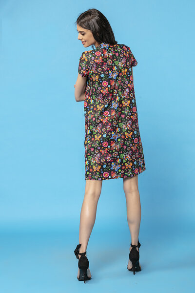 Czarna sukienka we wzór łowicki z krótkim rękawem