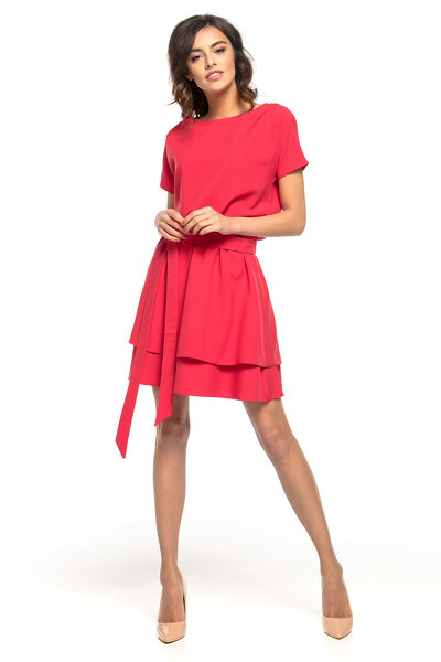 Czerwona sukienka z podwójną falbaną