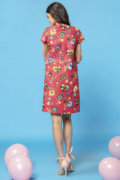 Czerwona sukienka w łowicki wzór z krótkim rękawem