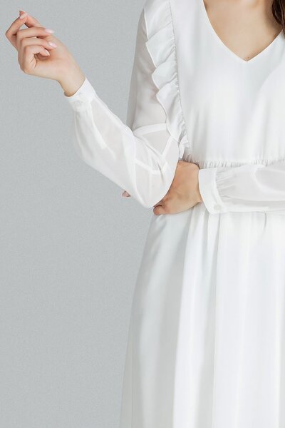 Letnia luźna sukienka w kolorze ecru