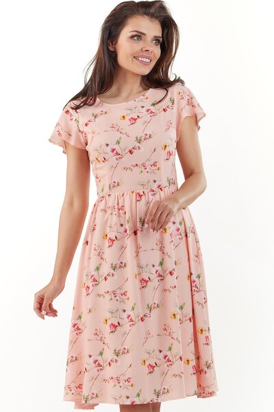 Letnia różowa sukienka w drobne kwiaty