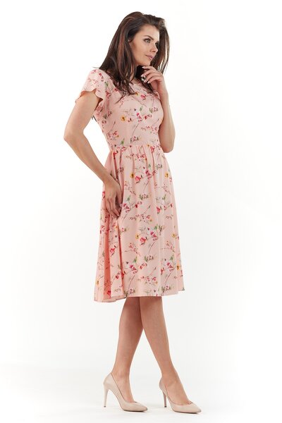 Letnia różowa sukienka w drobne kwiaty