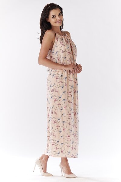Sukienka maxi w kolorze różu z ozdobnymi ptakami