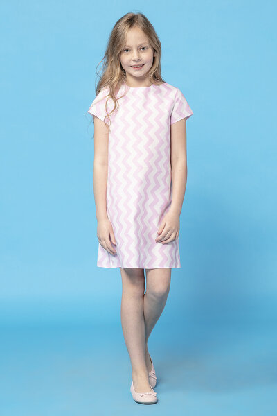 Sukienka midi w różowy zygzak z krótkim rękawem