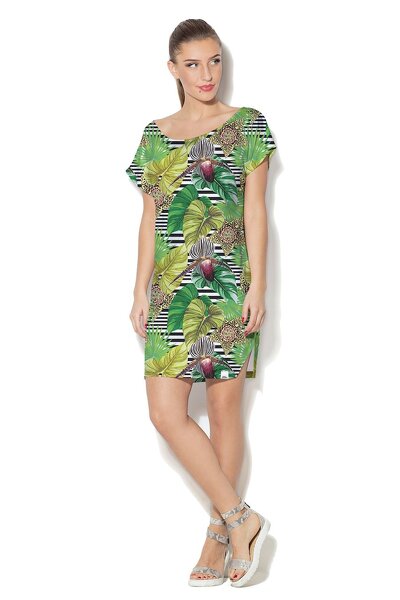 Luźna zielona sukienka w egzotyczne rośliny
