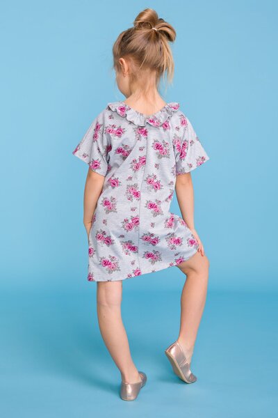 Szara sukienka w kwiaty z falbanką przy dekolcie dla córki