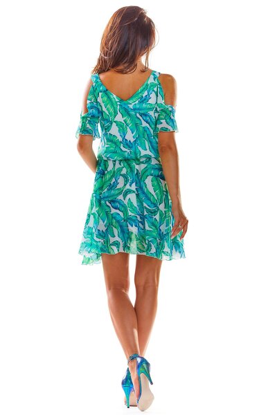 Letnia sukienka w zielone liście z rozcięciem na rękawie