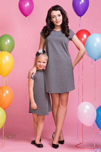 Szara sukienka mini z kolekcji mama i córka