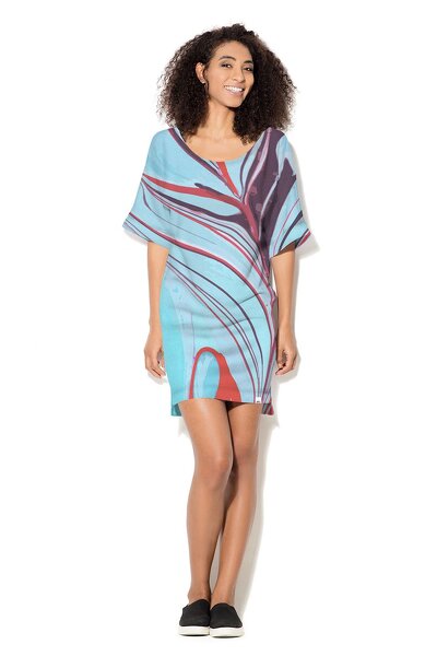 Błękitno-czerwona sukienka midi