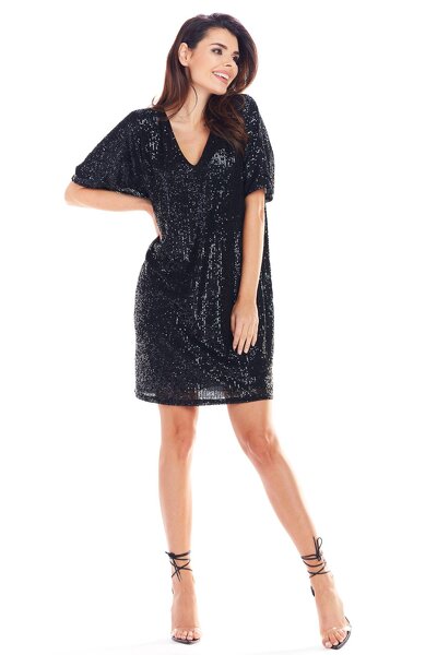 Luźna czarna sukienka mini obszyta cekinami