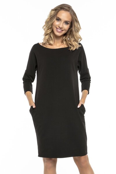 Czarna sukienka z kieszeniami po bokach