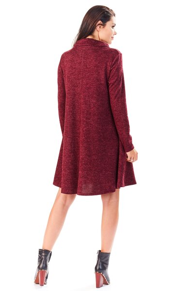 Luźna sweterkowa sukienka w bordowym kolorze