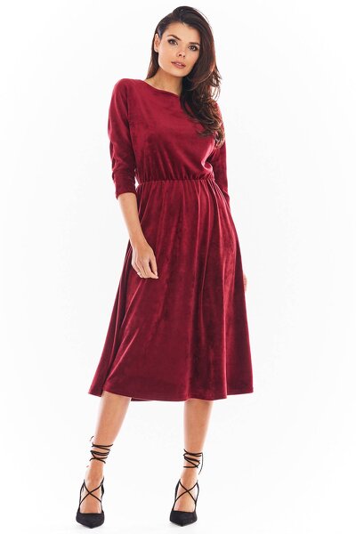 Luźna welurowa sukienka w bordowym kolorze