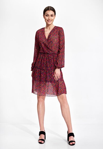 Luźna wzorzysta sukienka z kopertowym dekoltem