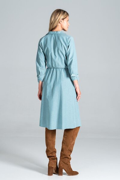 Luźna zielona sukienka z rozkloszowanym dołem