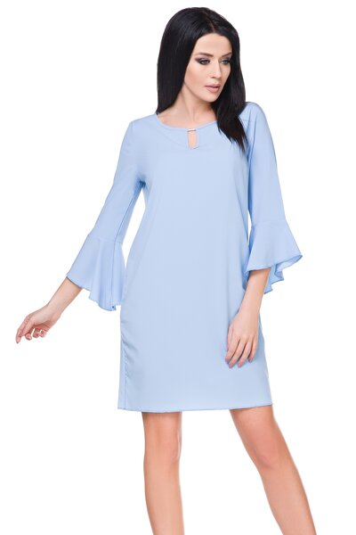 Błękitna sukienka midi z półokrągłym dekoltem