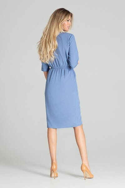 Niebieska sukienka z szeroką gumką w pasie