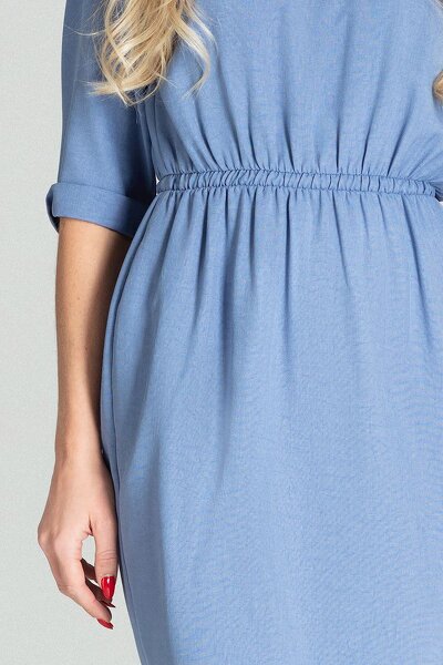 Niebieska sukienka z szeroką gumką w pasie