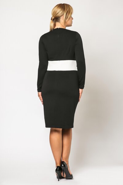 Czarna ołówkowa sukienka z białym pasem
