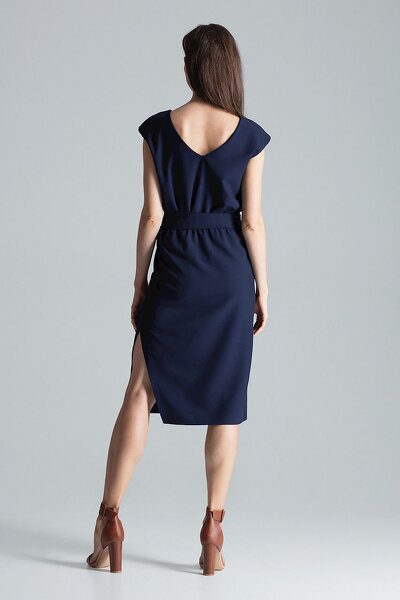 Granatowa sukienka z gumką w pasie