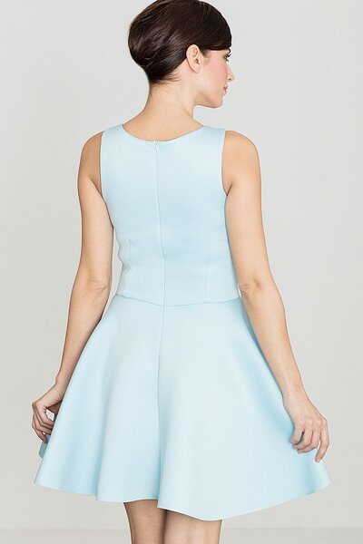 Sukienka z materiału piankowego w niebieskim kolorze