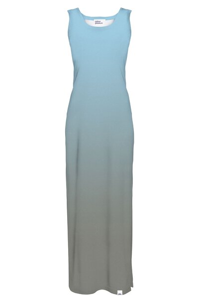 Długa niebieska sukienka na ramiączkach