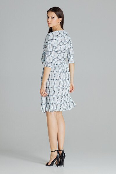 Plisowana sukienka w delikatne kwiaty