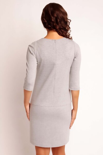 Popielata sukienka mini z rękawem 3/4