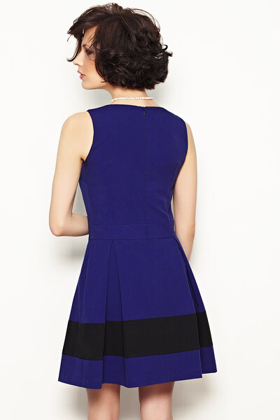 Chabrowa sukienka rozkloszowana od pasa