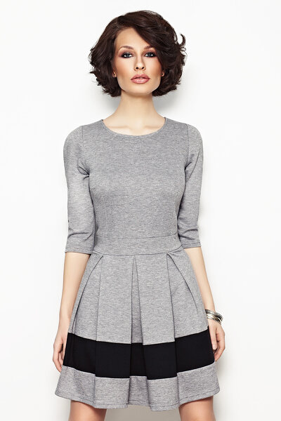 Popielata sukienka rozkloszowana od pasa