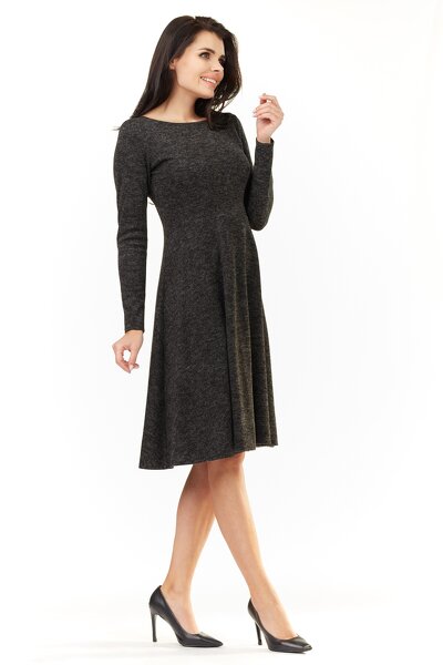 Rozkloszowana sukienka midi w grafitowym kolorze