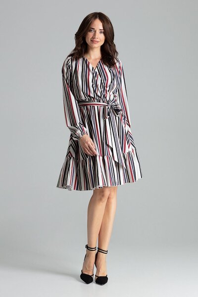 Rozkloszowana sukienka w podłużne kolorowe paski