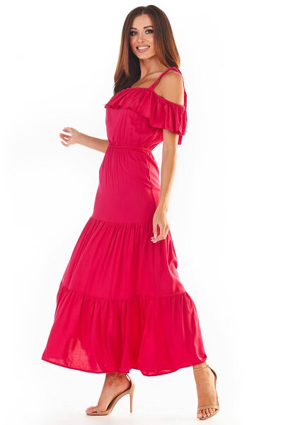 Różowa sukienka typu hiszpanka z ramiączkami