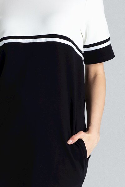 Sportowa sukienka z kieszeniami w kolorze czarnym i ecru