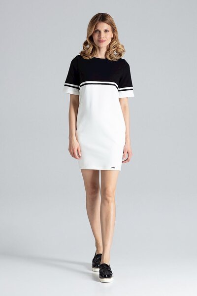 Sportowa sukienka z kieszeniami w kolorze ecru i czarnym