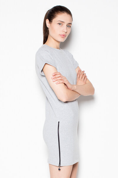 Szara sukienka sportowa z ozdobnymi suwakami