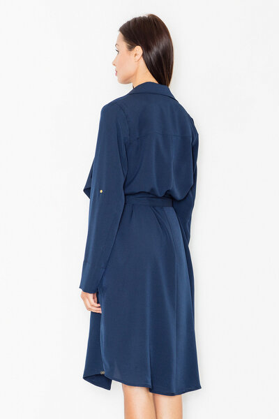 Luźna sukienka z paskiem w granatowym kolorze