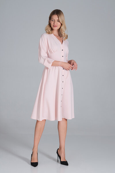 Sukienka midi w kolorze różowym z kimonową górą