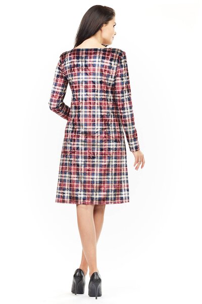 Sukienka midi w kratkę o trapezowym fasonie