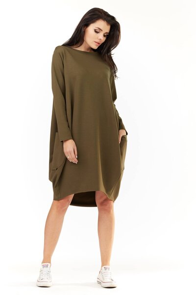 Sukienka midi w stylu oversize w kolorze khaki